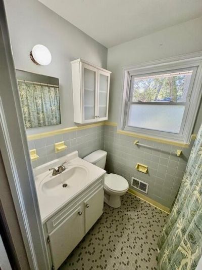 1737 Somerset Circle Photo 17
