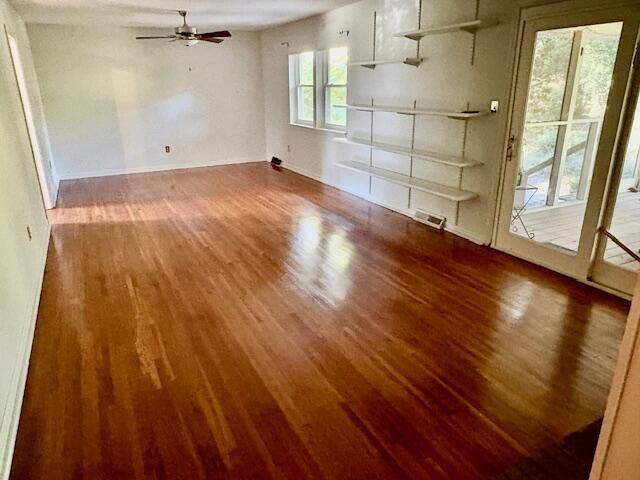 1737 Somerset Circle Photo 4