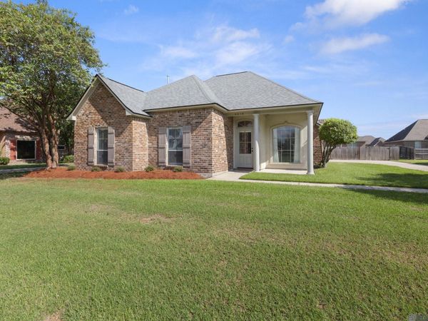 4016 Monte Vista Dr, Addis, LA 70710