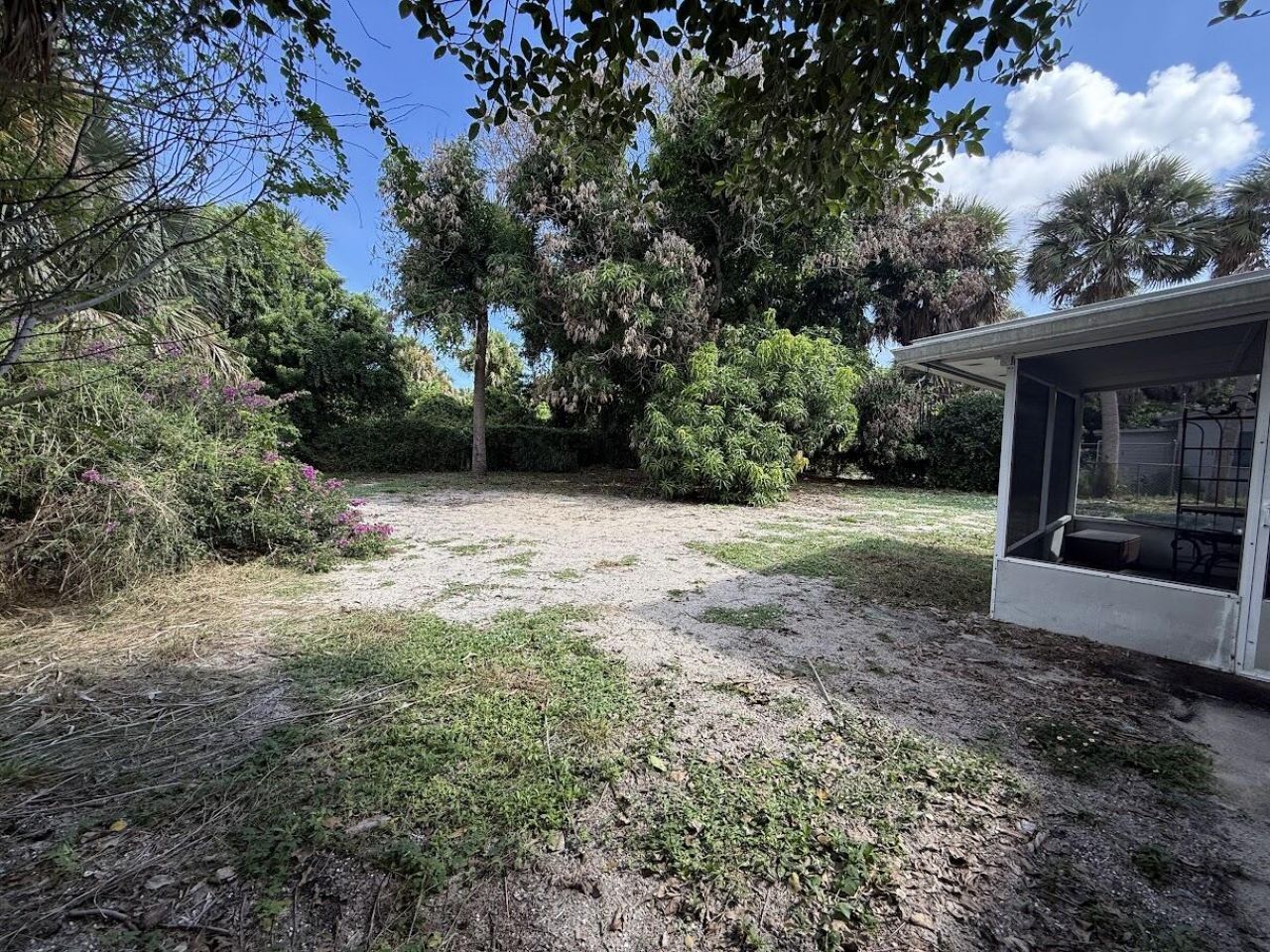 2109 NE Flamingo Terrace, Jensen Beach, FL 34957 Photo