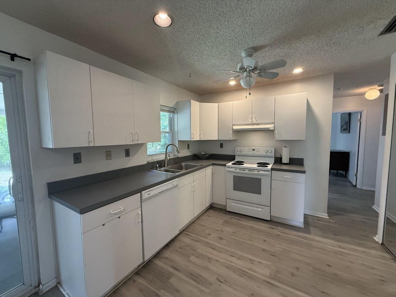 2109 NE Flamingo Terrace, Jensen Beach, FL 34957 Photo