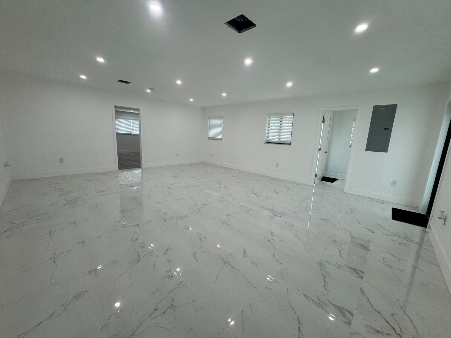 1031 NW 10th Avenue, Fort Lauderdale, FL 33311 Photo