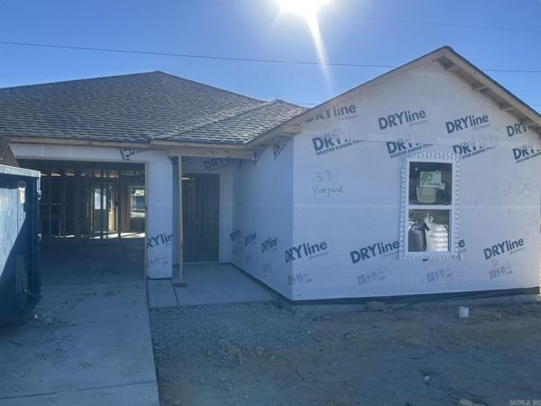 33 Vineyard Drive, Mayflower, AR 72106