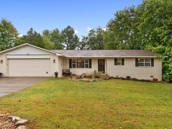 209 Parkview Drive, Mountain Home, AR 72653