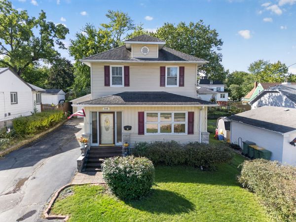 215 E 4th Street , Lockport, IL 60441