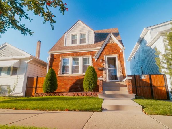 6222 W Henderson Street , Chicago, IL 60634