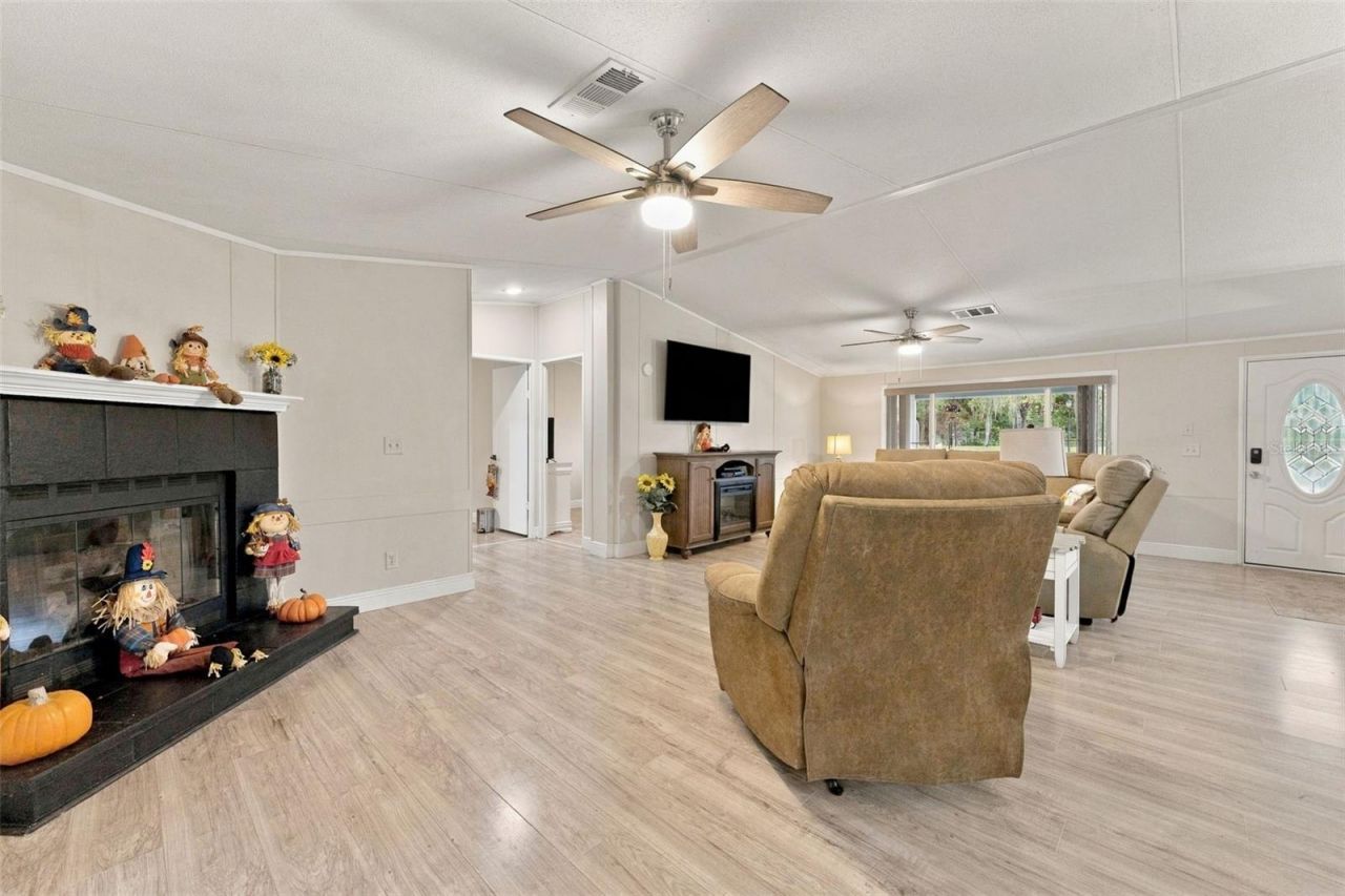 13429 Riada Way, Dade City, FL 33525 Photo