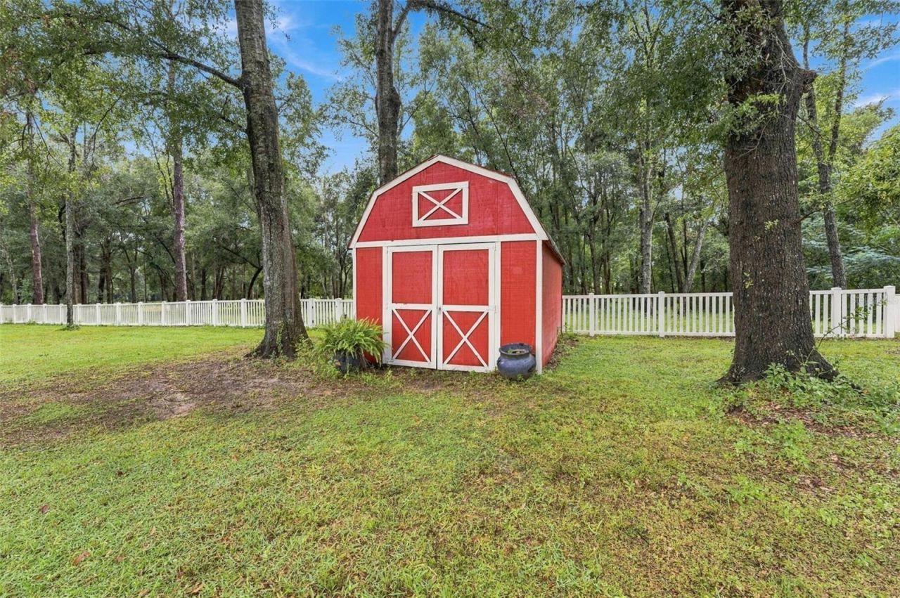 13429 Riada Way, Dade City, FL 33525 Photo