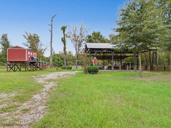 154 Deer Lane, Lucedale, MS 39452