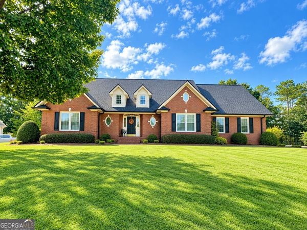 106 Etowah Dr SE, Rome, GA 30161
