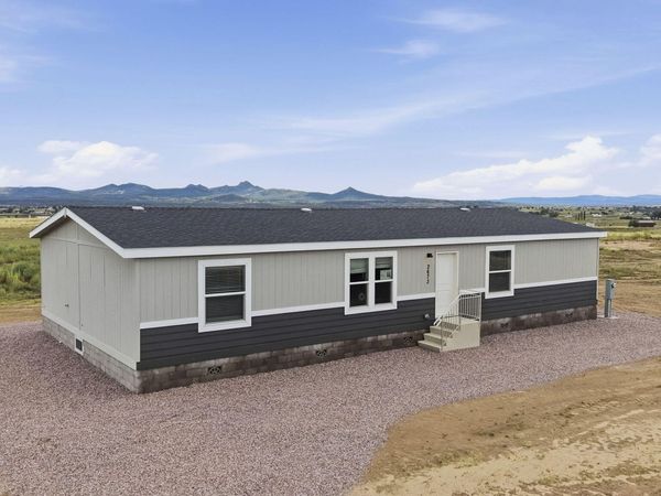 2673 W Silverado Trail, Paulden, AZ 86334