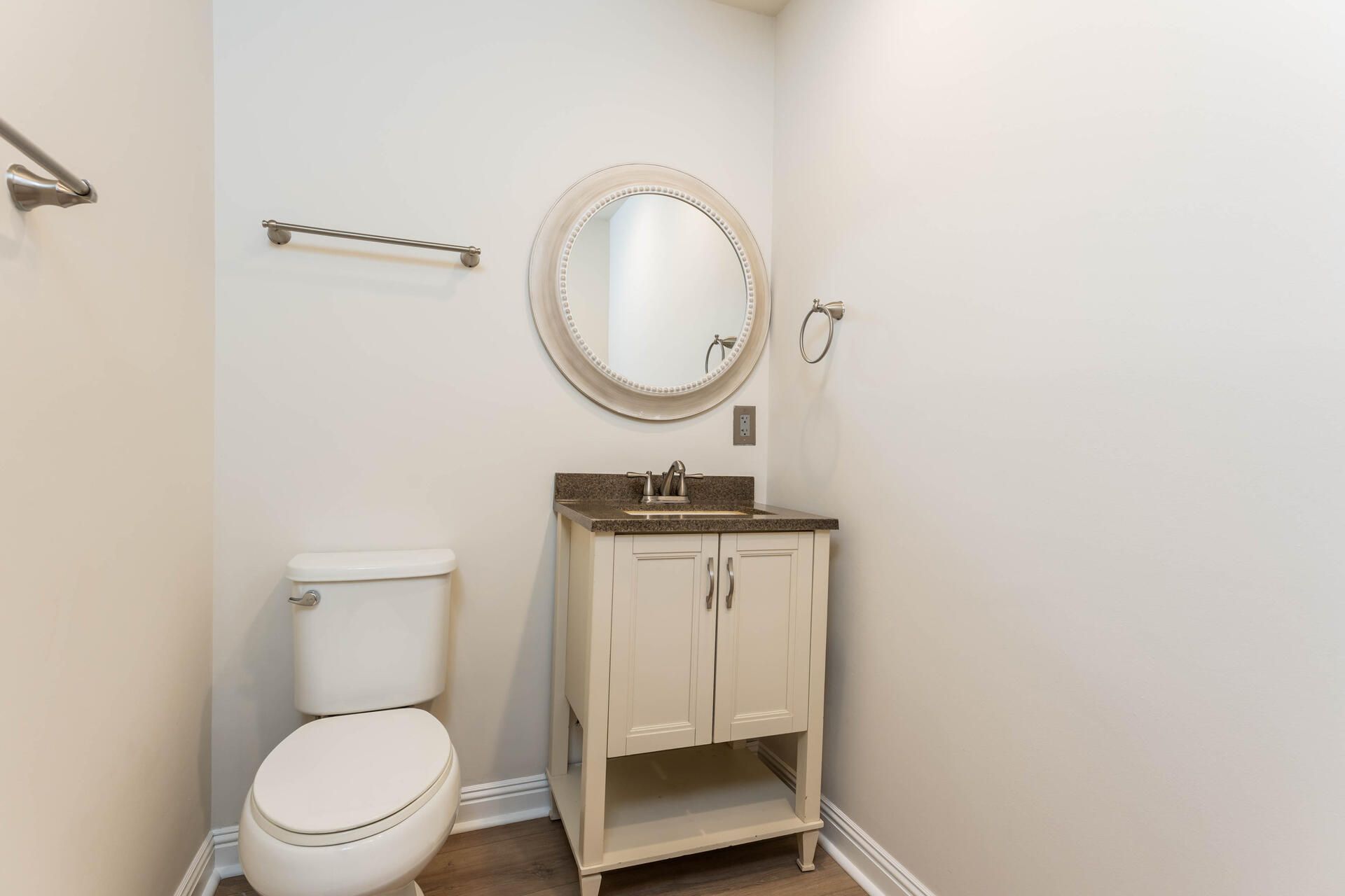 601 Flint Street Photo 20