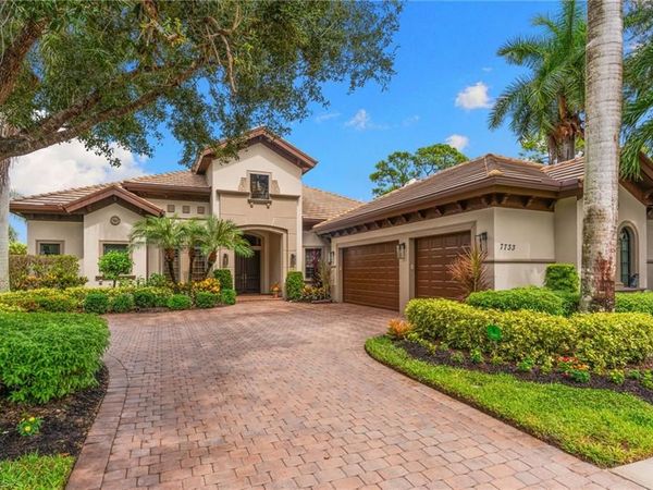7733 Classics DR , NAPLES, FL 34113
