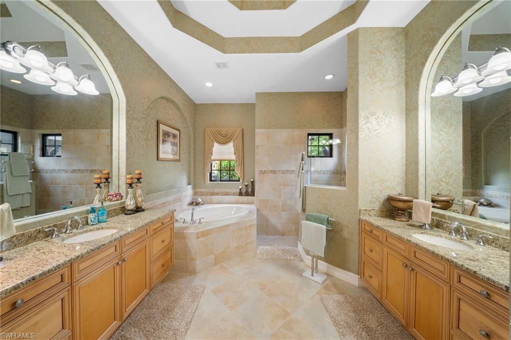 7733 Classics Dr , Naples, FL 34113 Photo