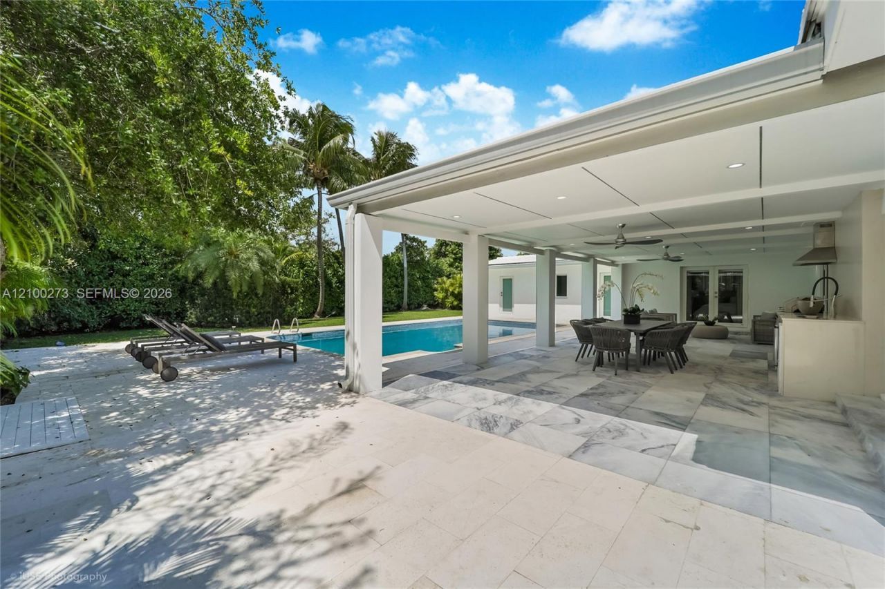 4730 Bay Point Rd , Miami, FL 33137 Photo