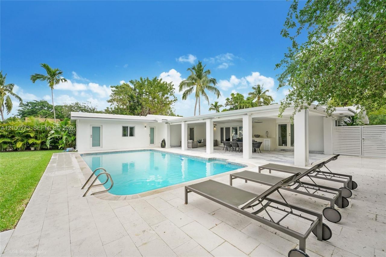 4730 Bay Point Rd , Miami, FL 33137 Photo