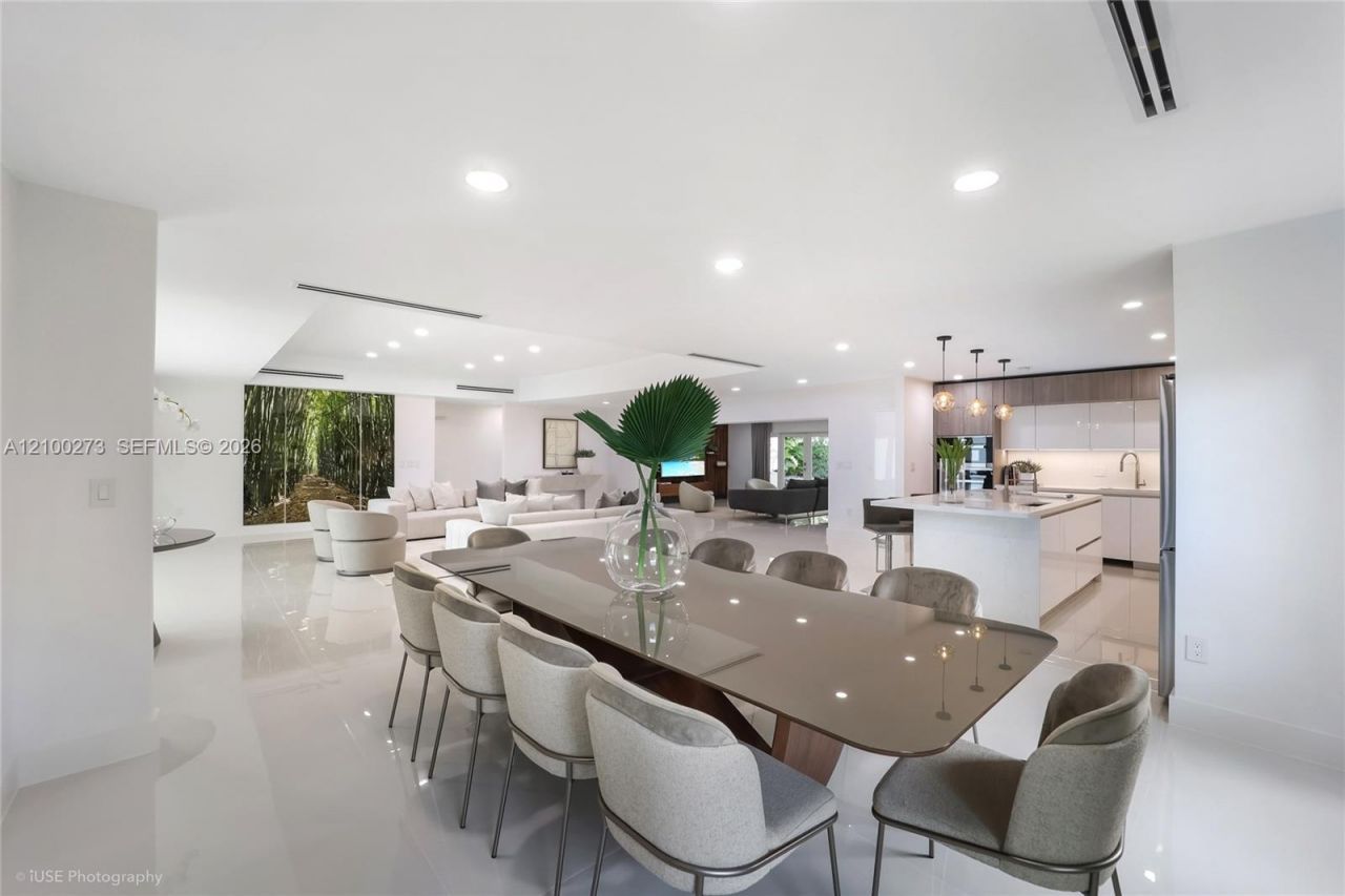 4730 Bay Point Rd , Miami, FL 33137 Photo