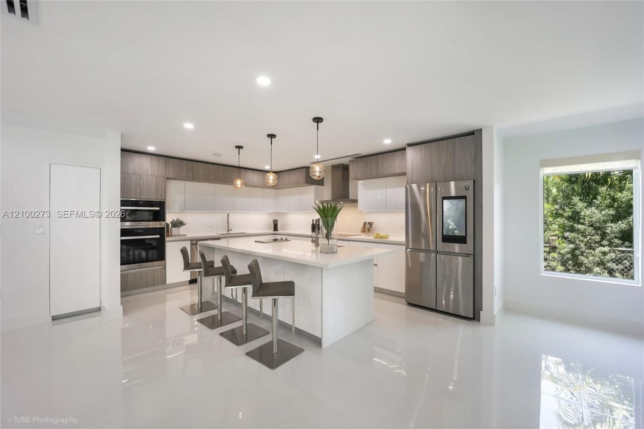 4730 Bay Point Rd , Miami, FL 33137 Photo