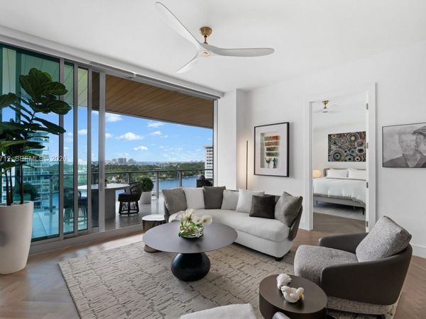 5775 Collins Ave , Unit 1005, Miami Beach, FL 33140