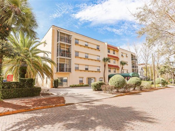 300 N Knowles Ave , Unit 214, Winter Park, FL 32789