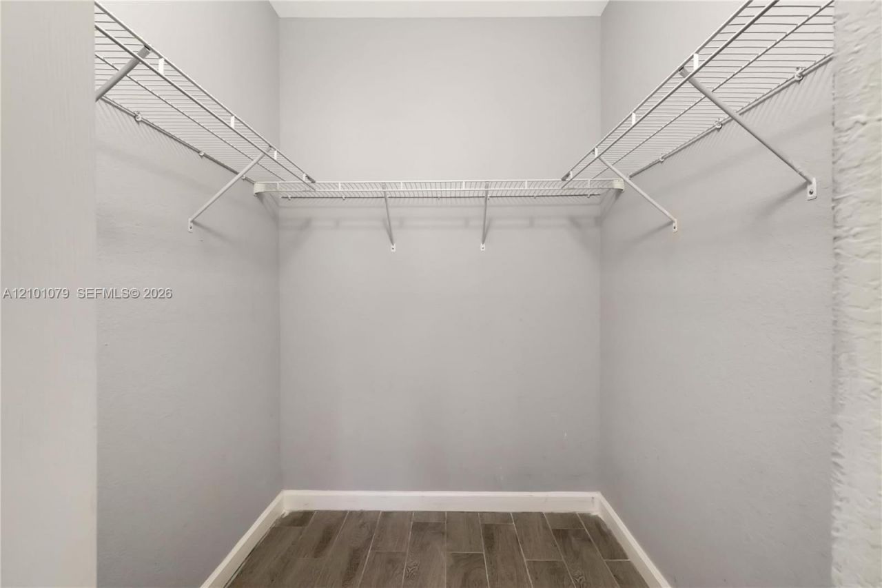 373 NE 26th Pl, Unit 201, Homestead, FL 33033 Photo
