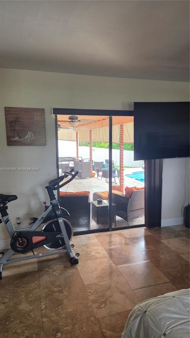 8065 SW 205th Ter, Cutler Bay, FL 33189 Photo