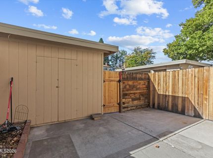 325 Smithridge Park, Reno, NV 89502 Photo