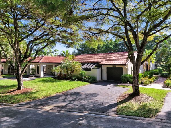 21692 TALL PALM Circle, Unit 10-B, Boca Raton, FL 33433
