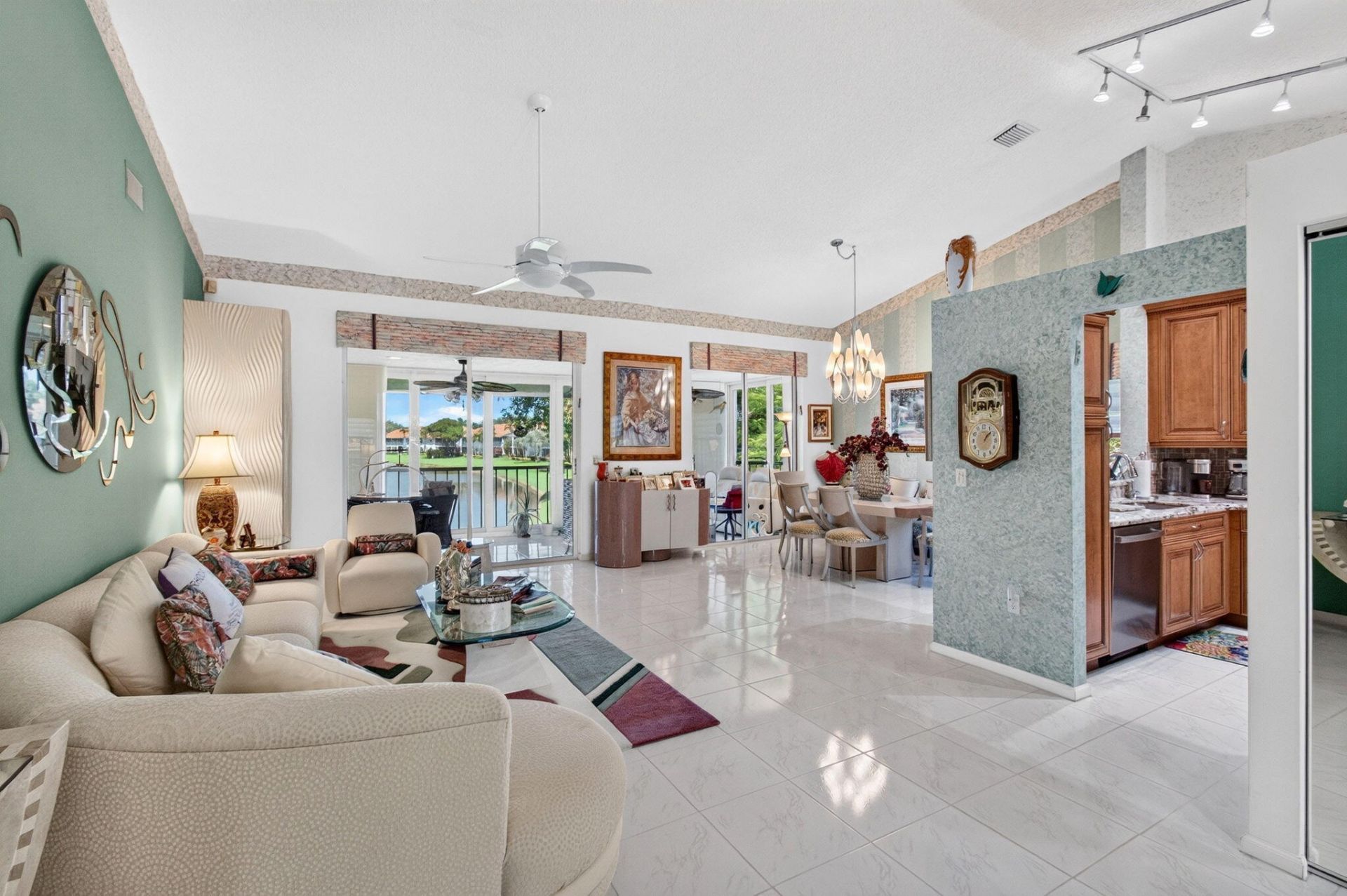 9865 Seacrest Circle, Unit 202, Boynton Beach, FL 33437 Photo