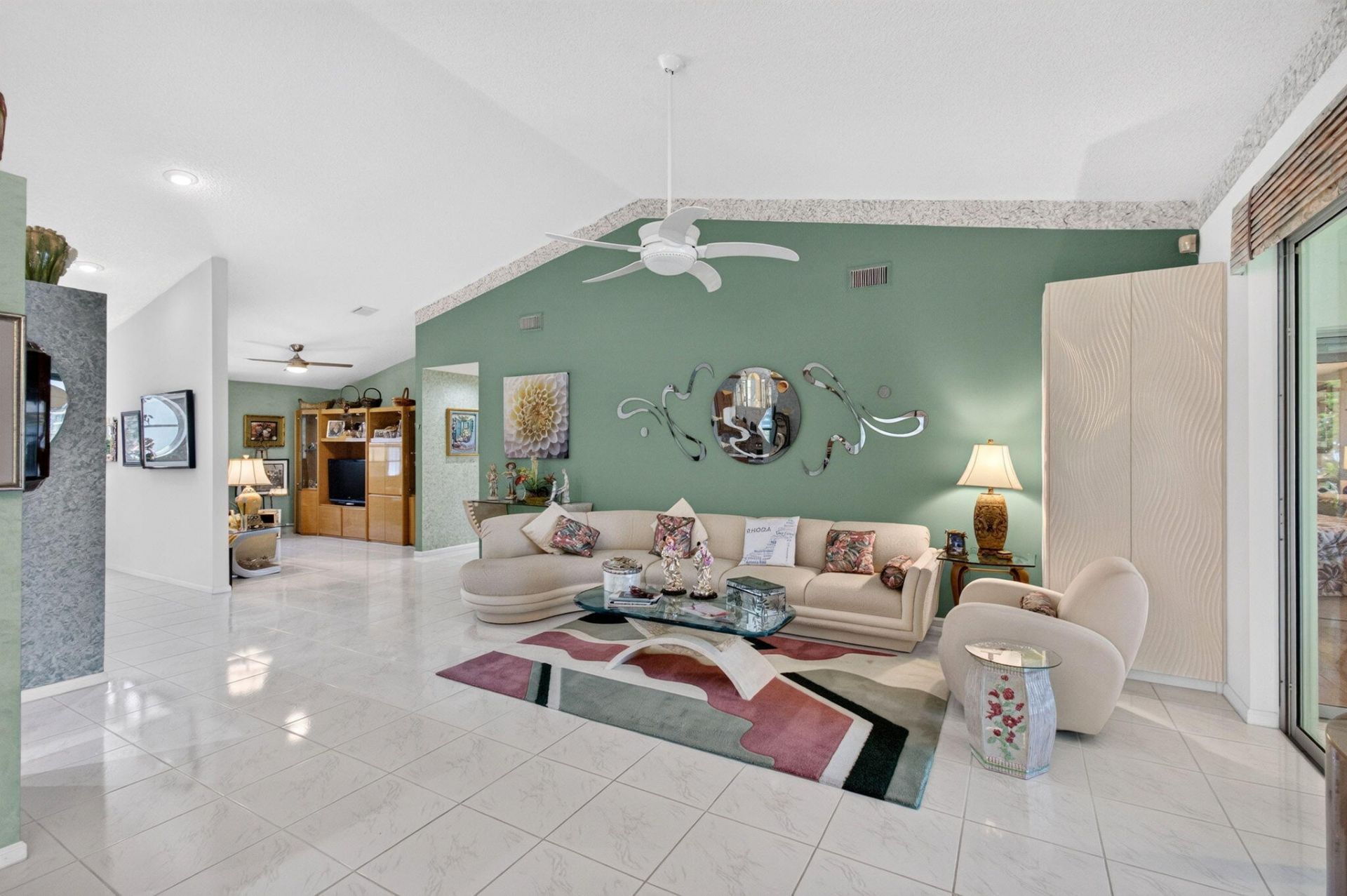9865 Seacrest Circle, Unit 202, Boynton Beach, FL 33437 Photo