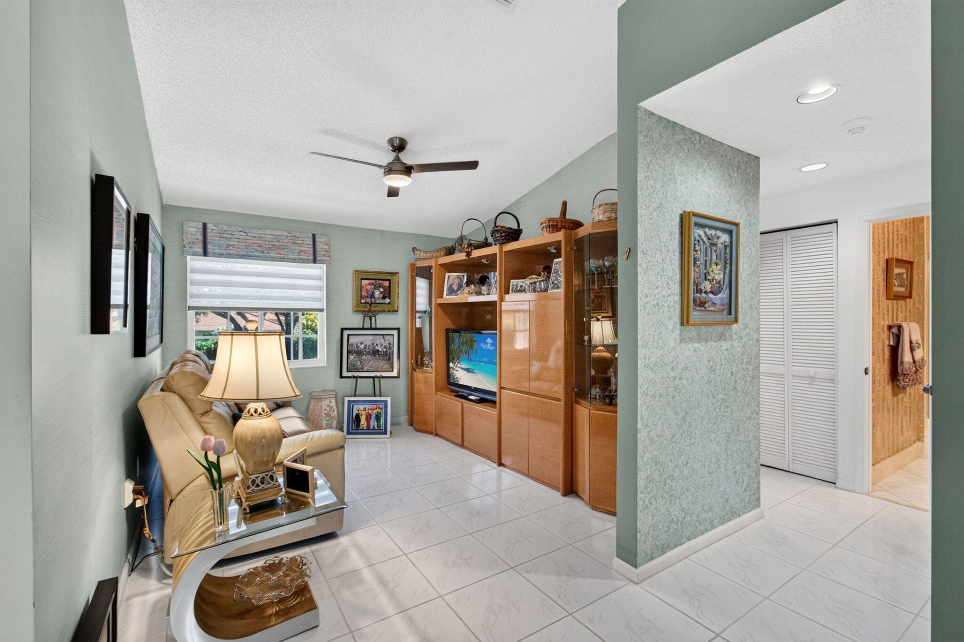 9865 Seacrest Circle, Unit 202, Boynton Beach, FL 33437 Photo