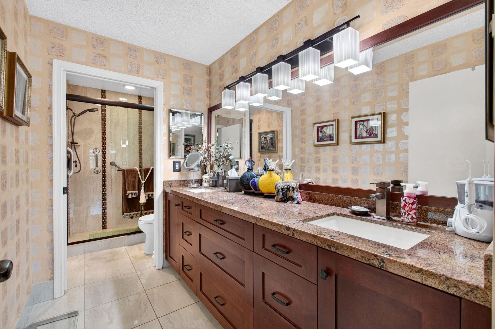 9865 Seacrest Circle, Unit 202, Boynton Beach, FL 33437 Photo