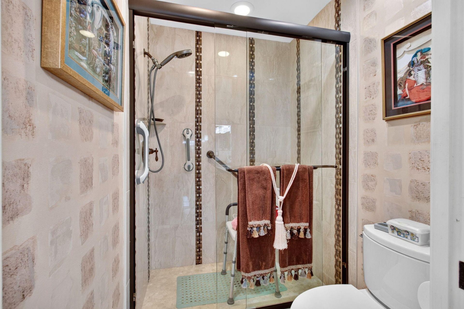 9865 Seacrest Circle, Unit 202, Boynton Beach, FL 33437 Photo