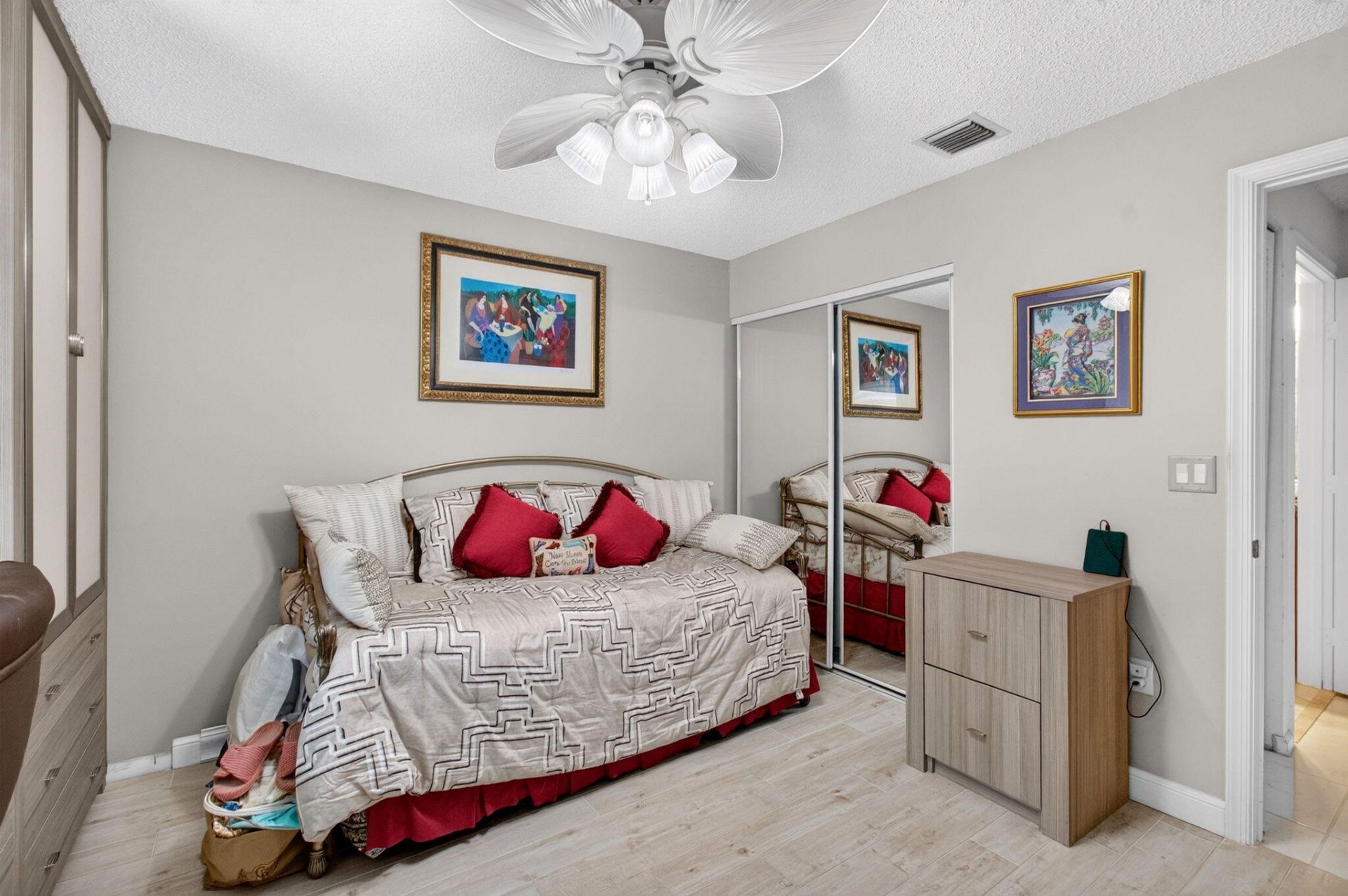 9865 Seacrest Circle, Unit 202, Boynton Beach, FL 33437 Photo
