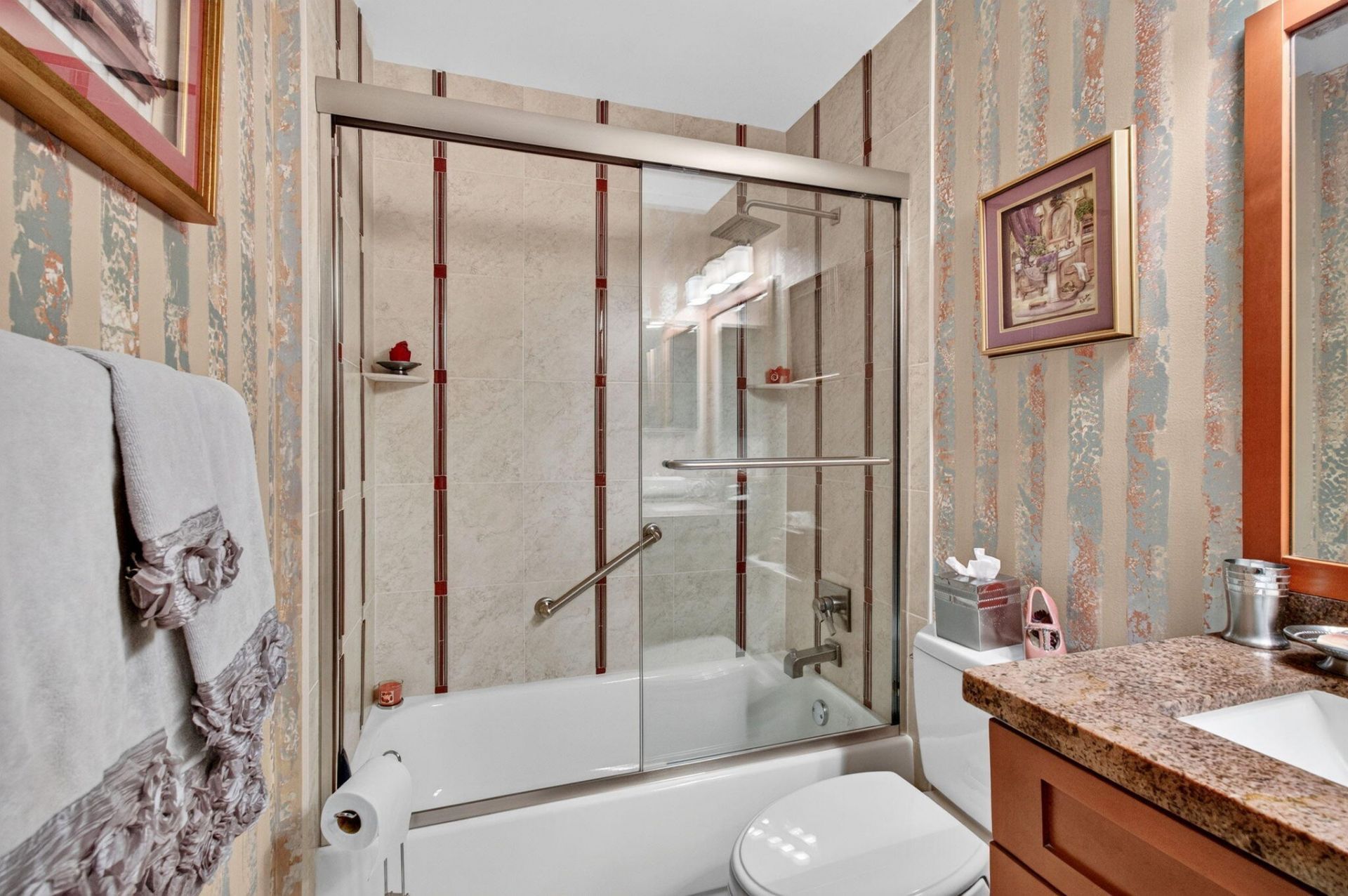 9865 Seacrest Circle, Unit 202, Boynton Beach, FL 33437 Photo