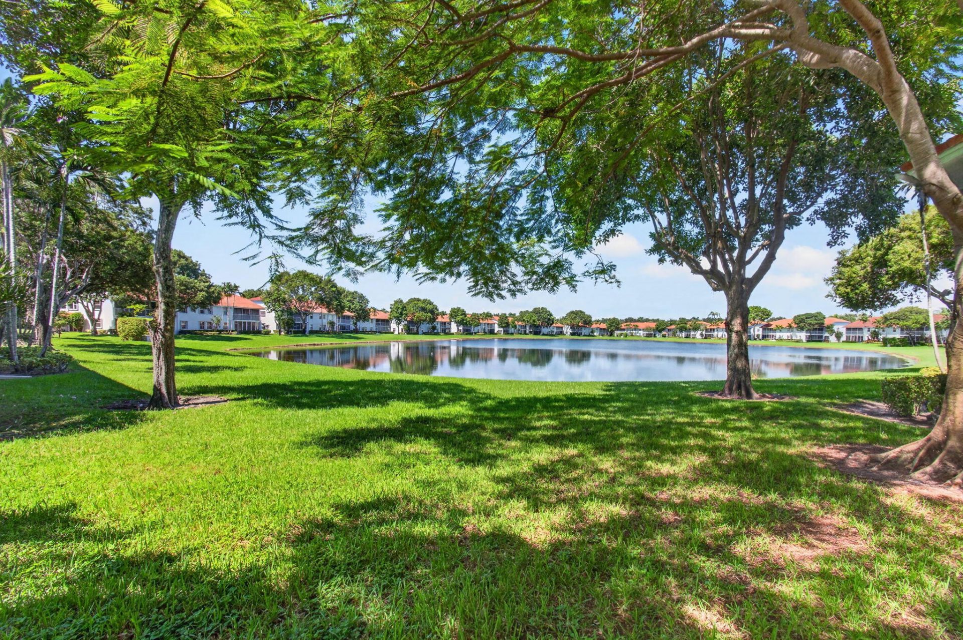 9865 Seacrest Circle, Unit 202, Boynton Beach, FL 33437 Photo