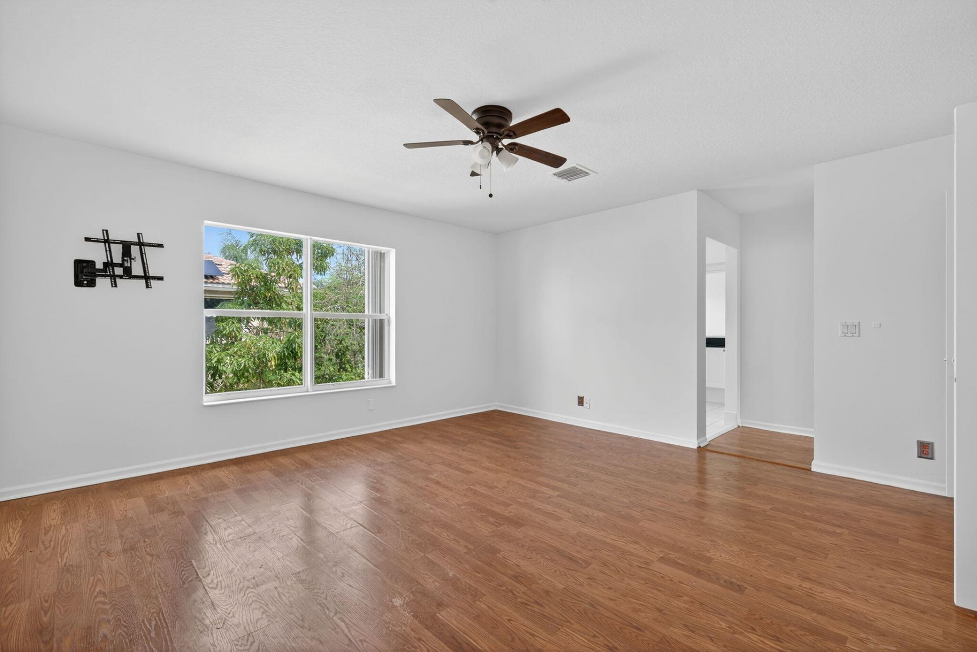 4083 Lake Tahoe Circle, West Palm Beach, FL 33409 Photo
