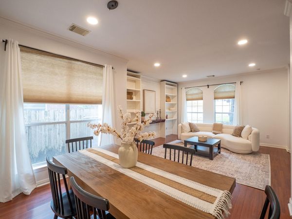 1733 Chasewood DR, Austin, TX 78727