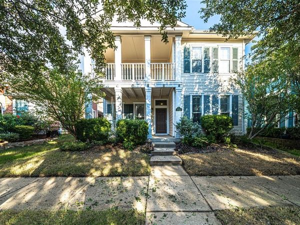 1316 Live Oak Lane, Savannah, TX 76227