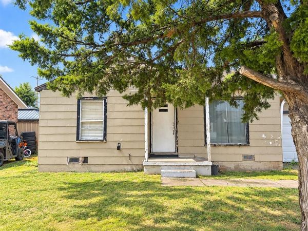 818 Avenue P , Sunray, TX 79086