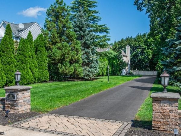 198 Boulevard, Pequannock, NJ 07444