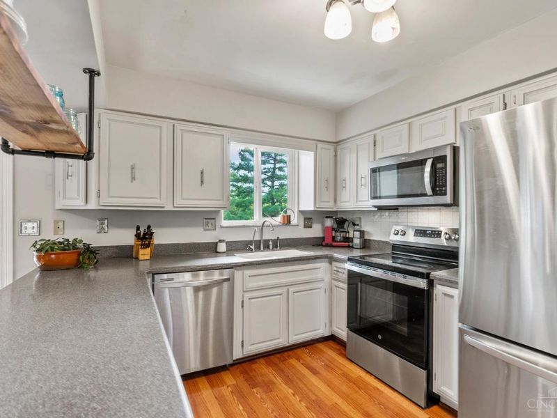4925 Springdale Road, Colerain Township, OH 45251 Photo 9