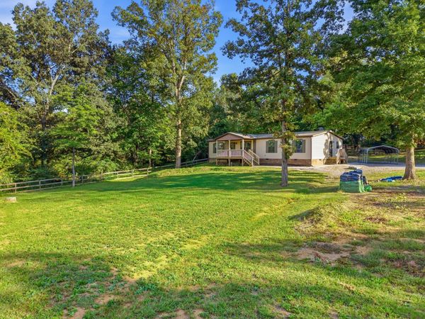 938 Mountain View St , Pigeon Forge, TN 37863