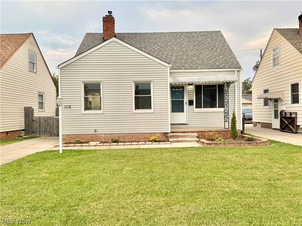 1112 Clearview Avenue , Parma, OH 44134