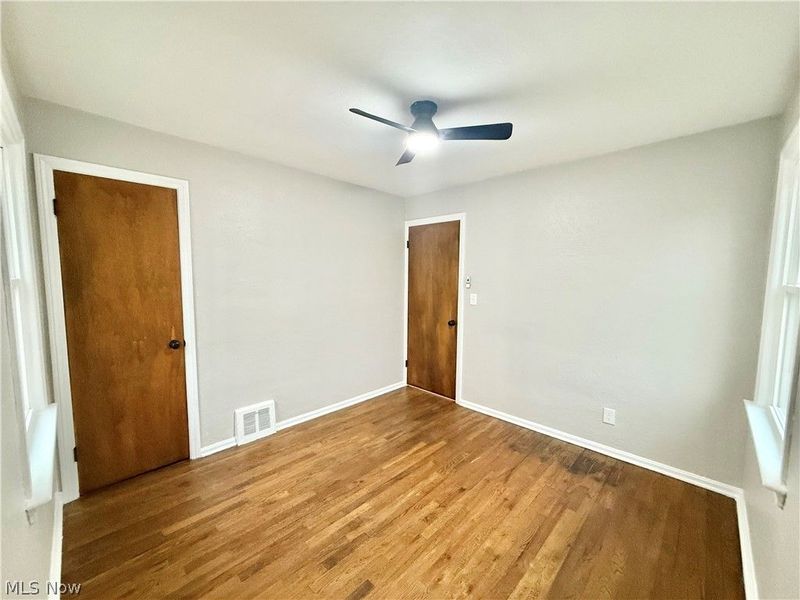 1112 Clearview Avenue, Parma, OH 44134 Photo 8