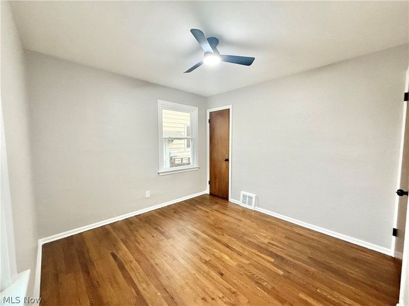 1112 Clearview Avenue, Parma, OH 44134 Photo 9