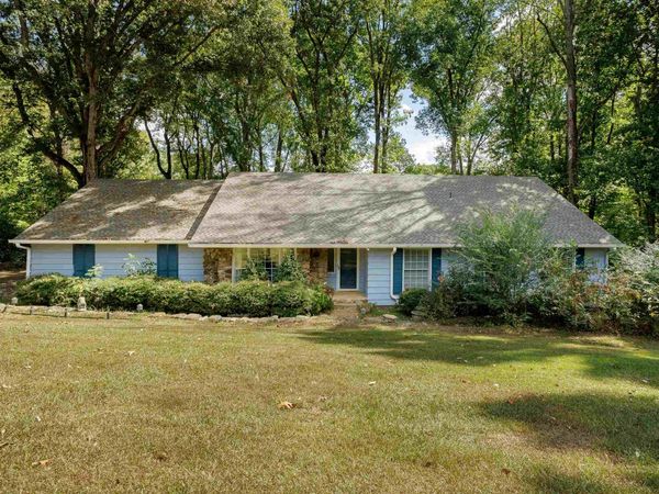 1900 Liberty Ave NW, Russellville, AL 35653