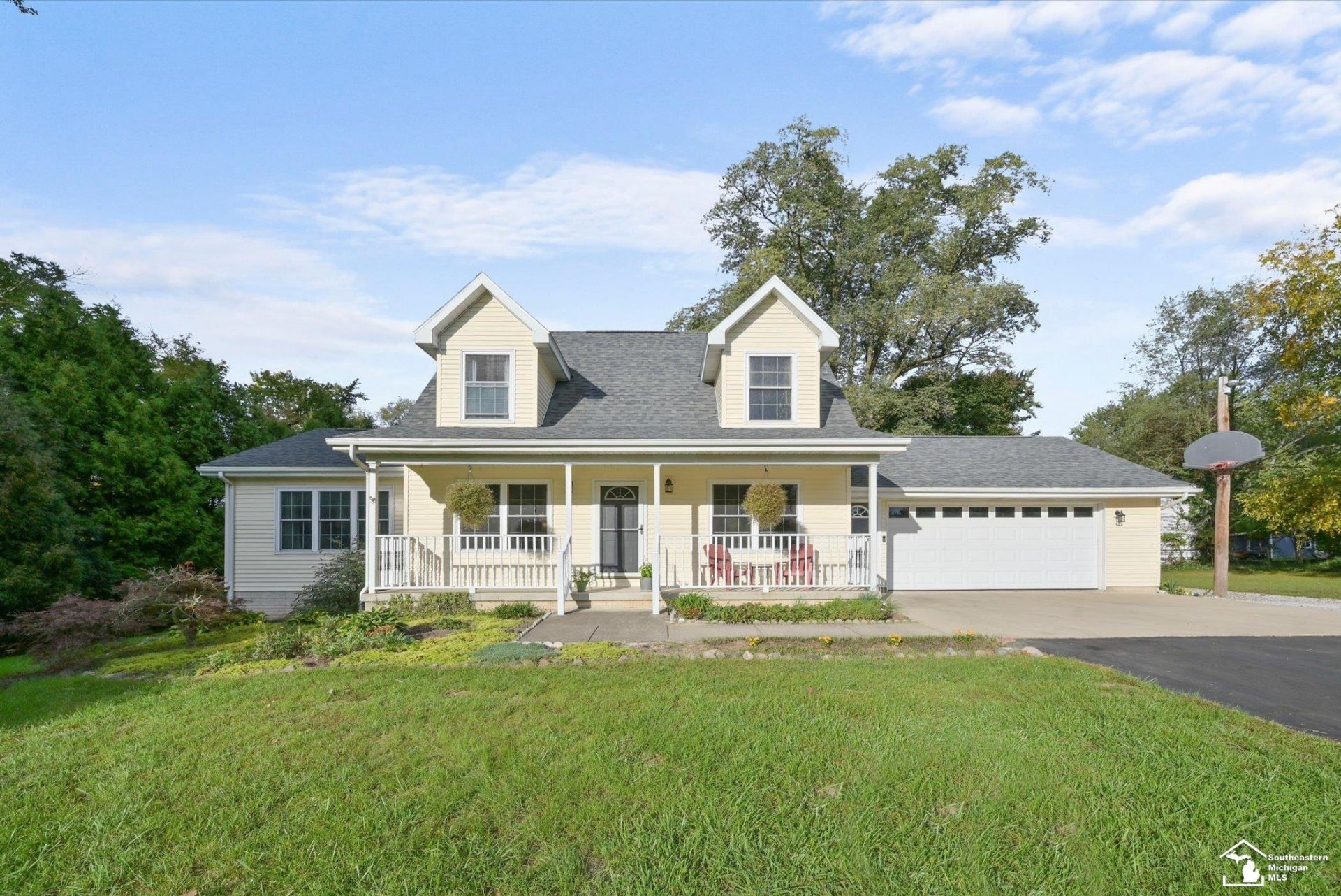 682 Saline Street, Petersburg, MI 49270 Main Photo