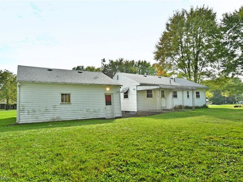 2770 Mellgren (Melgren) Drive SW, Warren, OH 44481 Photo 11