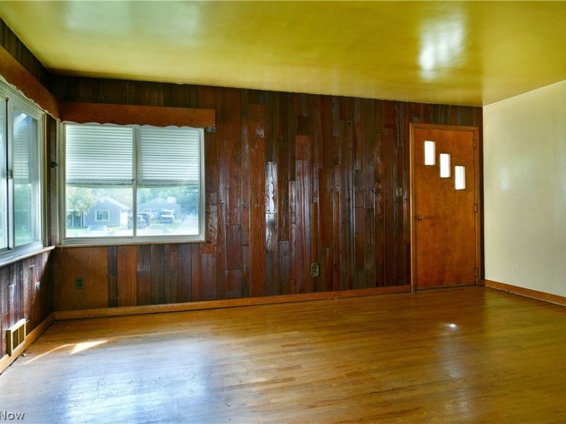 2770 Mellgren (Melgren) Drive SW, Warren, OH 44481 Photo 16